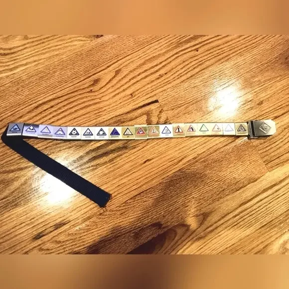 BSA Cub Scouts Belt - 18 Metal‎ Slides!