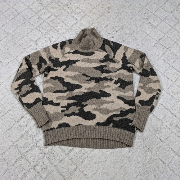 Christian Siriano NY Sweater Women's M Beige Gray Camo Wool Blend Mock Neck