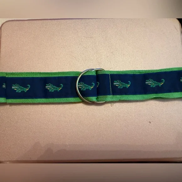 Della Divine- Kids Alligator 🐊 Embroidery Ribbon D-Ring Belt, 25 In. Navy/Green