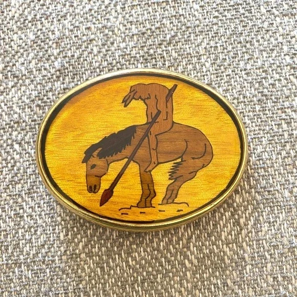 Belt Buckle Von West, USA Ft. Collins Indian Belt Buckle, 