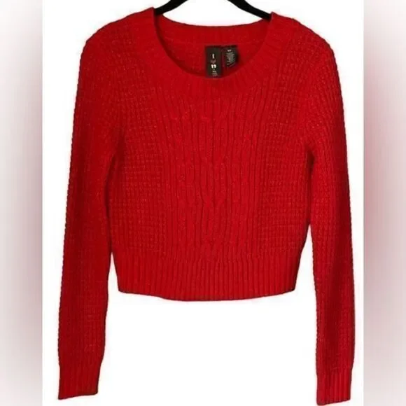 Boy meets girl cropped red sweater pull over with metallic thread size medium￼