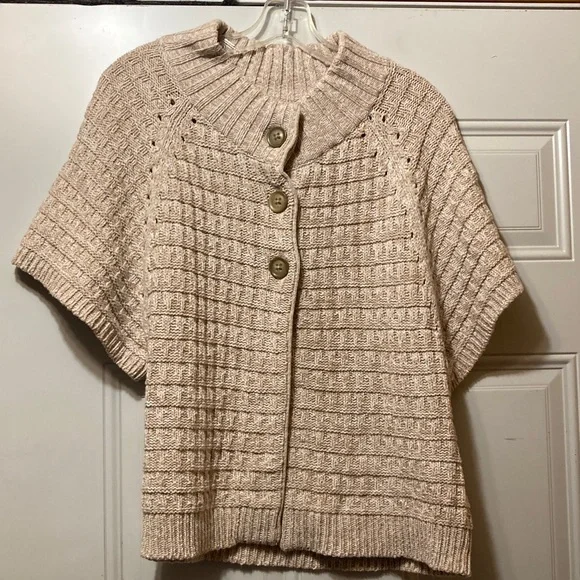 Women's‎ Beige Button-Up Sweater M