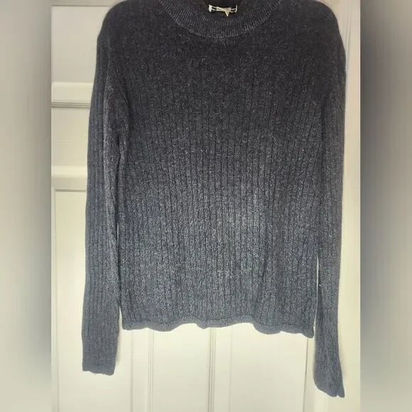 SARAH B STUDIO Women’s S Gray Turtleneck Sweater Soft 85% Silk 15% Cashmere