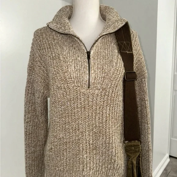 Gap‎ Quarter Knit Zip Sweater