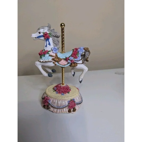 Country fair collection Musical carousel horse YESTERDAY Heritage House‎