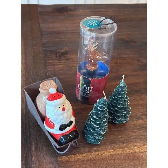 Assorted Christmas table decor