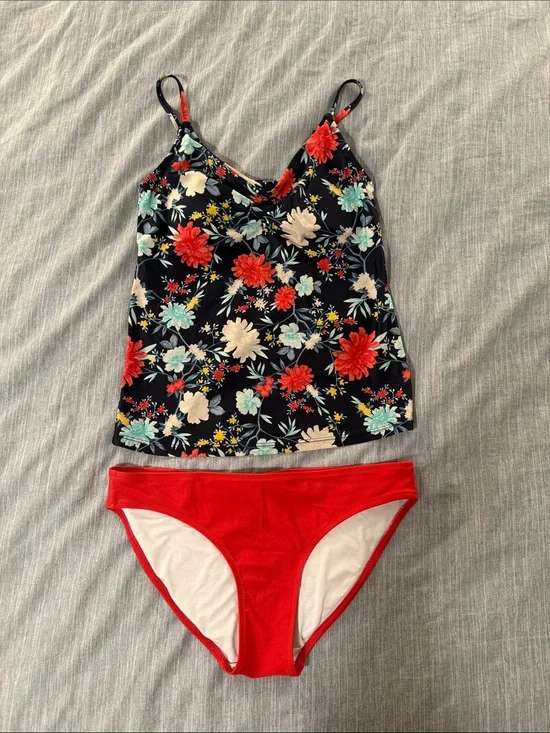 Women’s Floral Tankini Swim Set - Red Floral