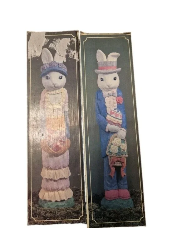 vintage Easter Bunny pencil-style figurines, Alice and Chris Carrots. With Box