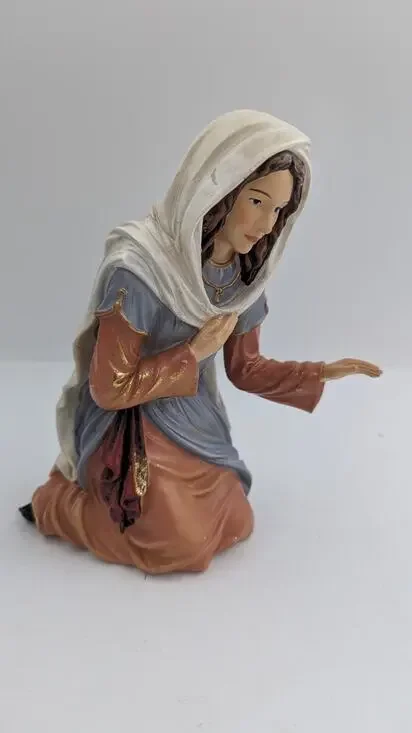 Mary Figurine Kirkland Signature Nativity #1155965 Replacement Piece