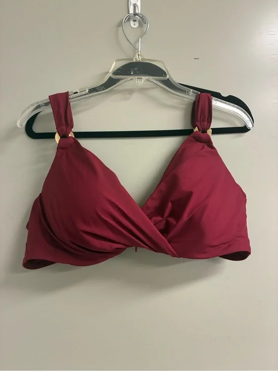 Miraclesuit Twist-Front Bra Top in Wine