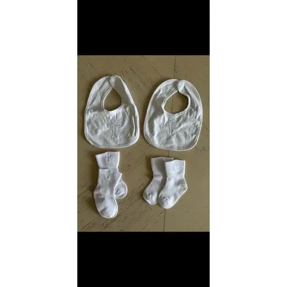 Jiuguva 4 Pcs Baptism Christening Gifts Set for Baby Boys Girls Bibs Socks White