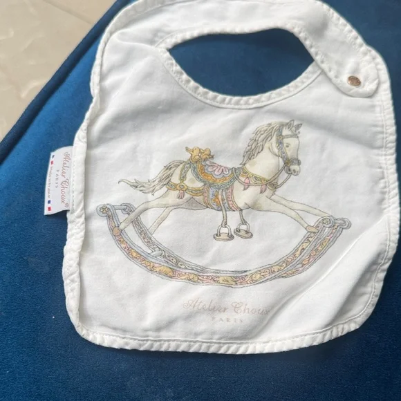 Atelier Choux bib