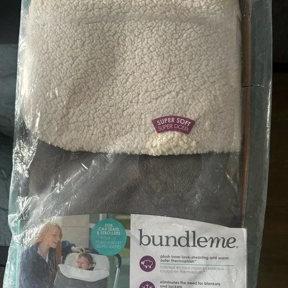 JJ Cole Bundleme Plush Liner in Cream and Brown