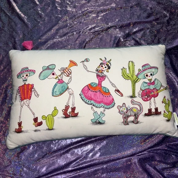 Dia De Los Muertos Throw Pillow