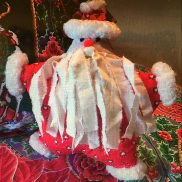 🎉HP🎉 Santa Accent Holiday Pillow Red, Green and White in the Shape of a Star
