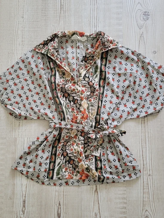 Vintage Cream Floral Tie-Waist Boho Peasant Blouse Kimono Medium Cottagecore