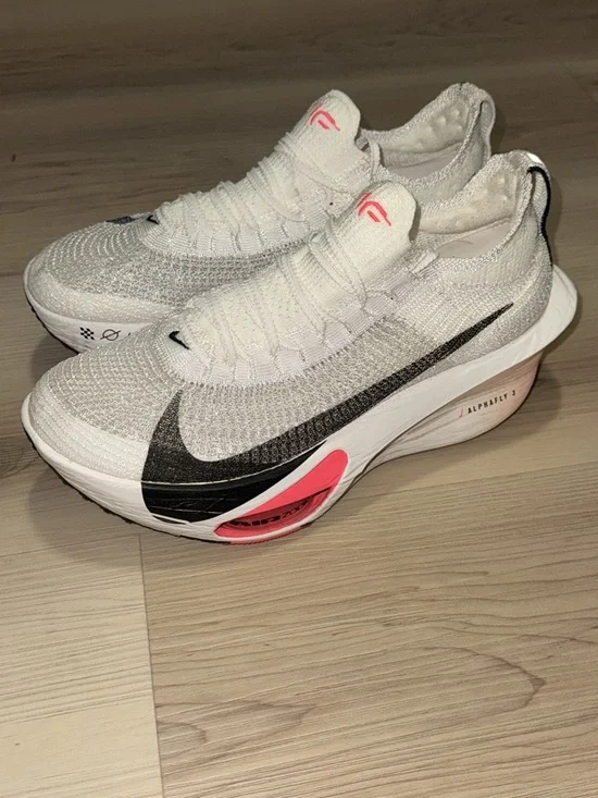 Nike White and Pink Men’s Alphafly Style Running Shoes with Black Swoosh