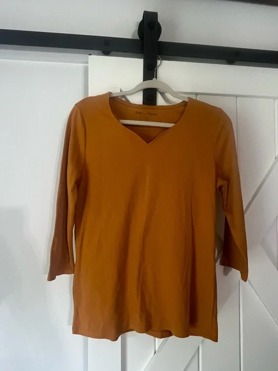Rebecca Malone Women's V-Neck Long Sleeve Top - Mustard