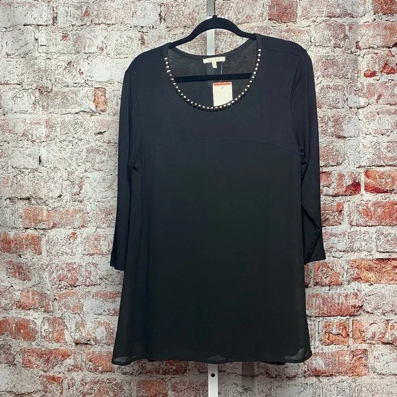 NWT Ava James Womenʻs Black Long Sleeve Scoop Neck Blouse Medium