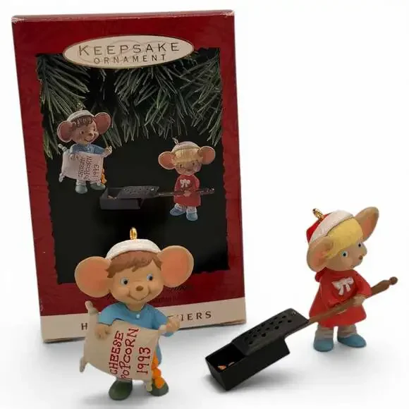 1993 Hallmark Keepsake Ornament Popping Good Times Hang-Togethers Set
