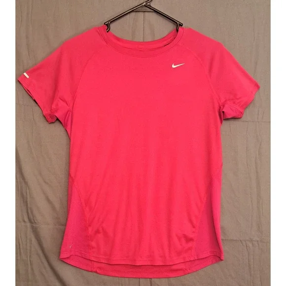 Nike Dri-Fit Vented‎ Short Sleeve T-Shirt Women's Size Medium Pink