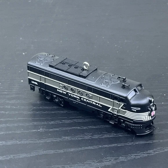Hallmark Keepsake 2008 Lionel New York Central Locomotive #13 Die-Cast Ornament