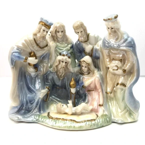 Sm.‎ Porcelain Nativity by Homewares