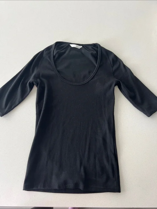 Zara Classic Black Scoop Neck Tee