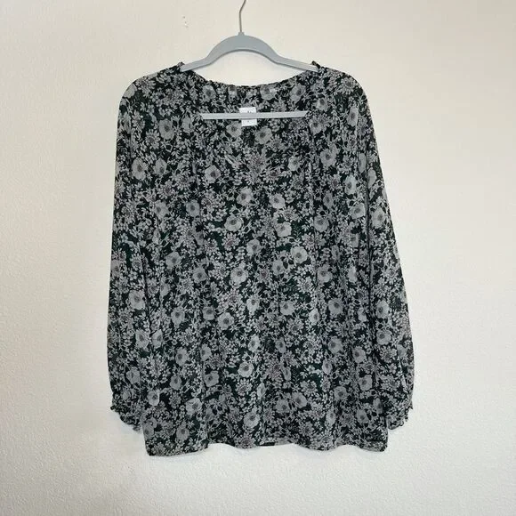 Cabi green floral peasant blouse‎