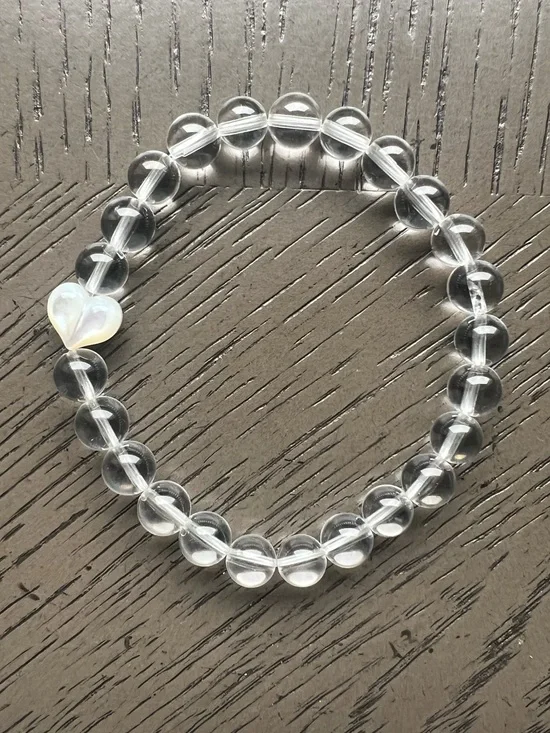 HQ clear quartz with heart shell bracelet 7mm SIZE 6.5-7’