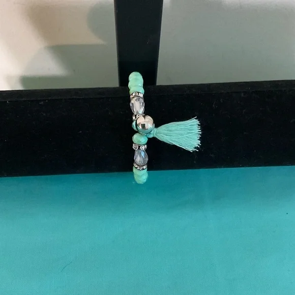 Chic Silver and Aqua Beaded Bracelet with Fringe Accent