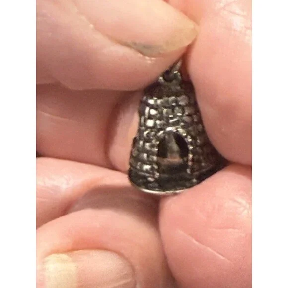 .925 Sterling Silver Pottery/honeycomb/Sugar Mill hinged charmW/Trinket .50