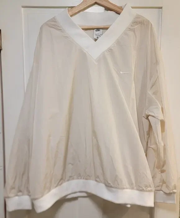 Nike Sportswear Essential Loose UV Woven V-Neck Top - XXL