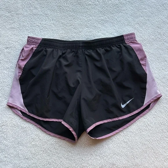 Nike Women's 10K Running Shorts Dri-Fit Lined Black Pink Athletic Tempo 849394 M