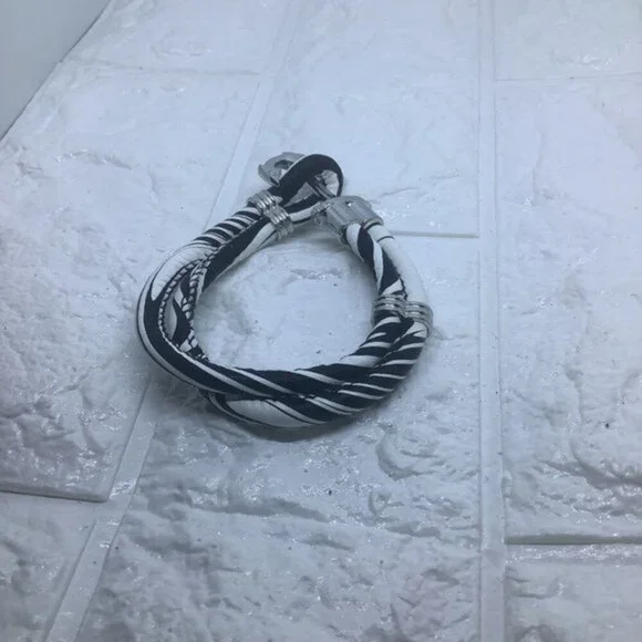 Sliver Classic Anchor Clasp Bracelet Men’s White and Black‎