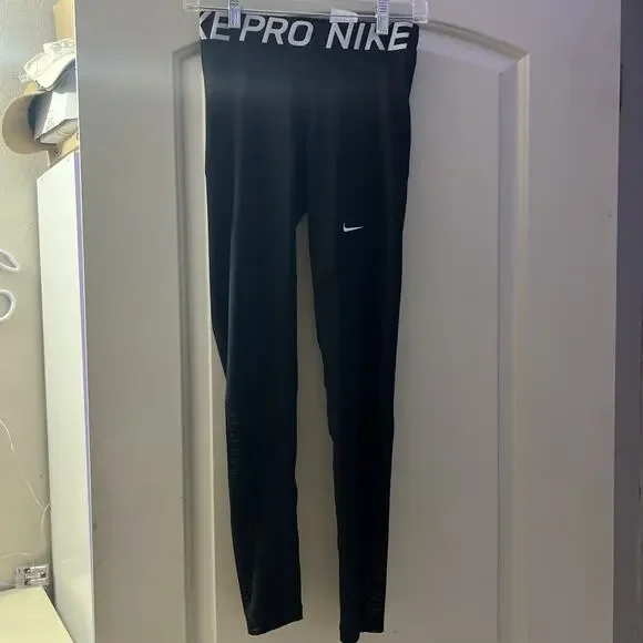 New Nike Pro Leggings Black Dri-FIT Mid-Rise Mesh-Paneled Training Gym MEDIUM