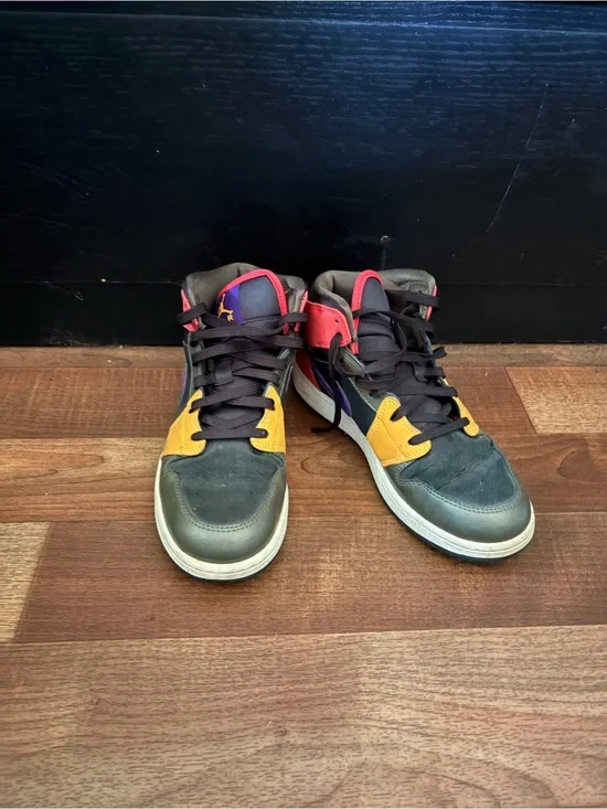 Nike Multicolor High-Top Sneakers in Olive Green, Yellow, Red and Purple