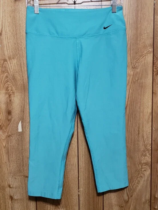 NIKE Dri-Fit Recycled Fabric Capri Leggings Med Sustainable Activewear