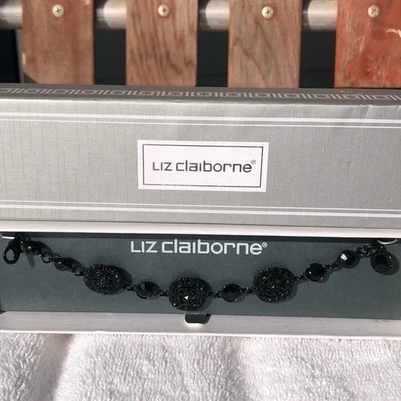 Liz Claiborne‎ Black Bracelet with Polished Beads