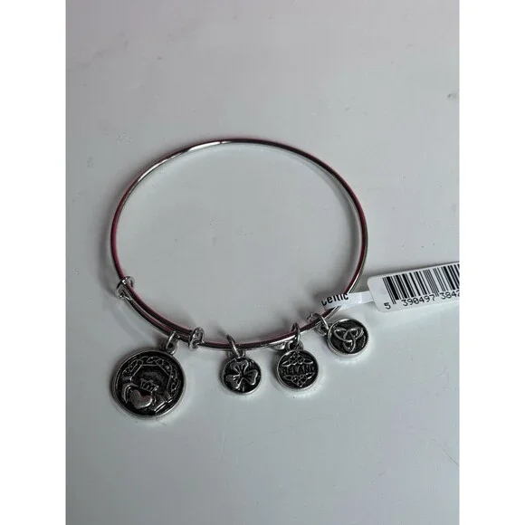 SOLVAR New with Tag Silver-tone Charm Bangle Claddagh Charm Bracelet 4 charms.
