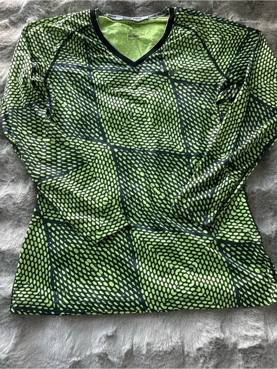 Nike Pro Fitted Long Sleeve Shirt V-Neck Geometric Green Womens Size XL-0464
