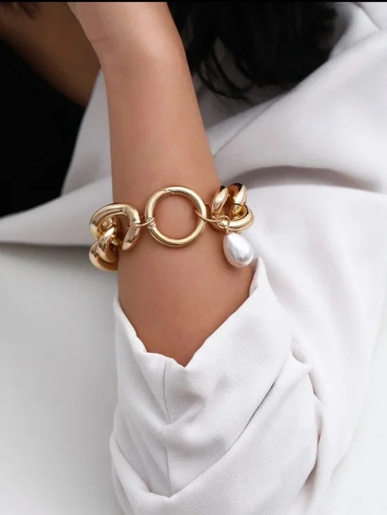 Gold Chunky Chain Bracelet with Pearl Charm
