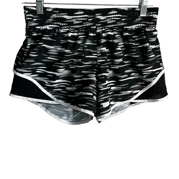 Nike‎ Dri Fit Tempo Black White Camo Running Shorts