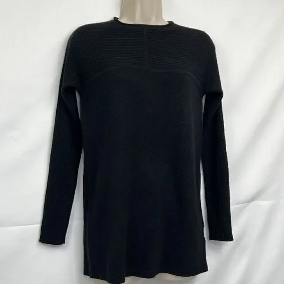 Tory Burch Black Cashmere sweater EUC size XS