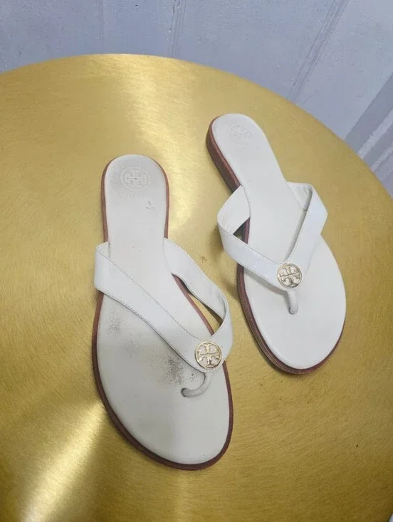 Tory Burch Benton Sandals White Leather Signature Gold-tone Medallion Sz 9M