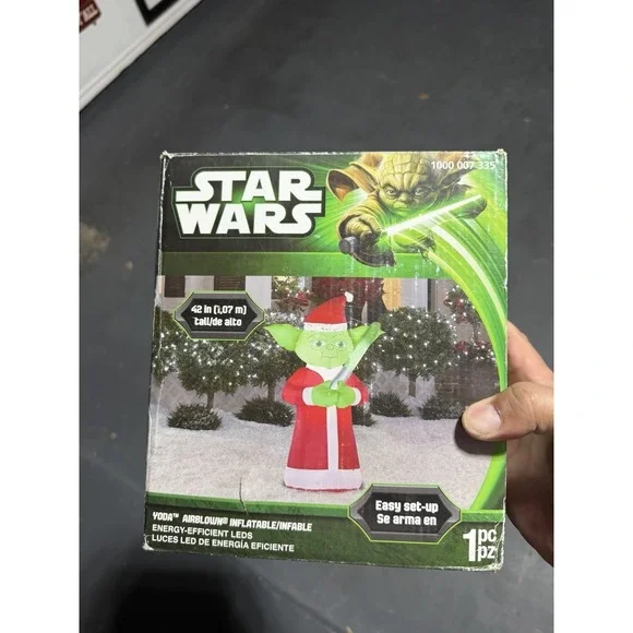 Star Wars 3.5 ft YODA W/ Light Saber LED Christmas Airblown Inflatable Yard