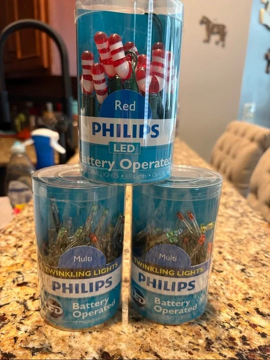 NIB Philips Battery Operated LED Twinkling Lights - Red & Multi