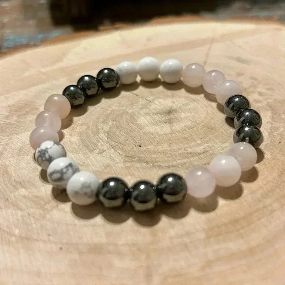 🩷 Handmade Rose Quartz + Hematite + Howlite S Crystal Bracelet 🩷