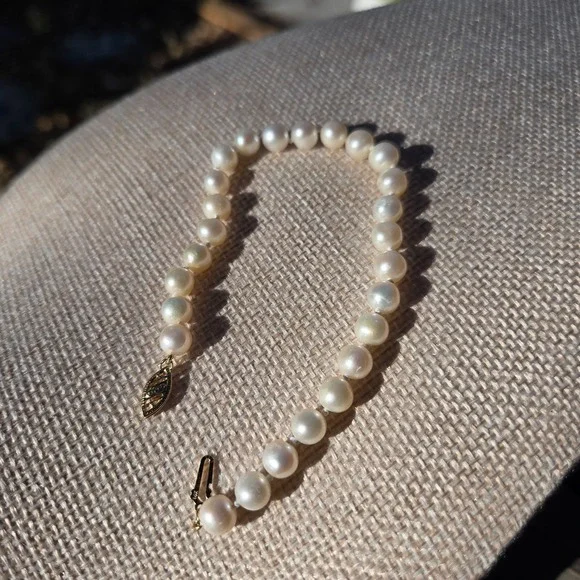 Vintage 7in 14k Yellow Gold White Pearl Single Strand Bracelet Estate