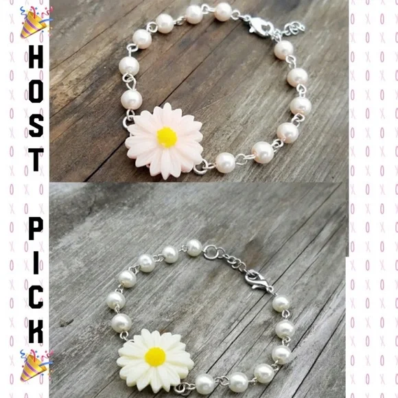 Daisy Pale Pink Buttery Bracelets 2 Piece Set New